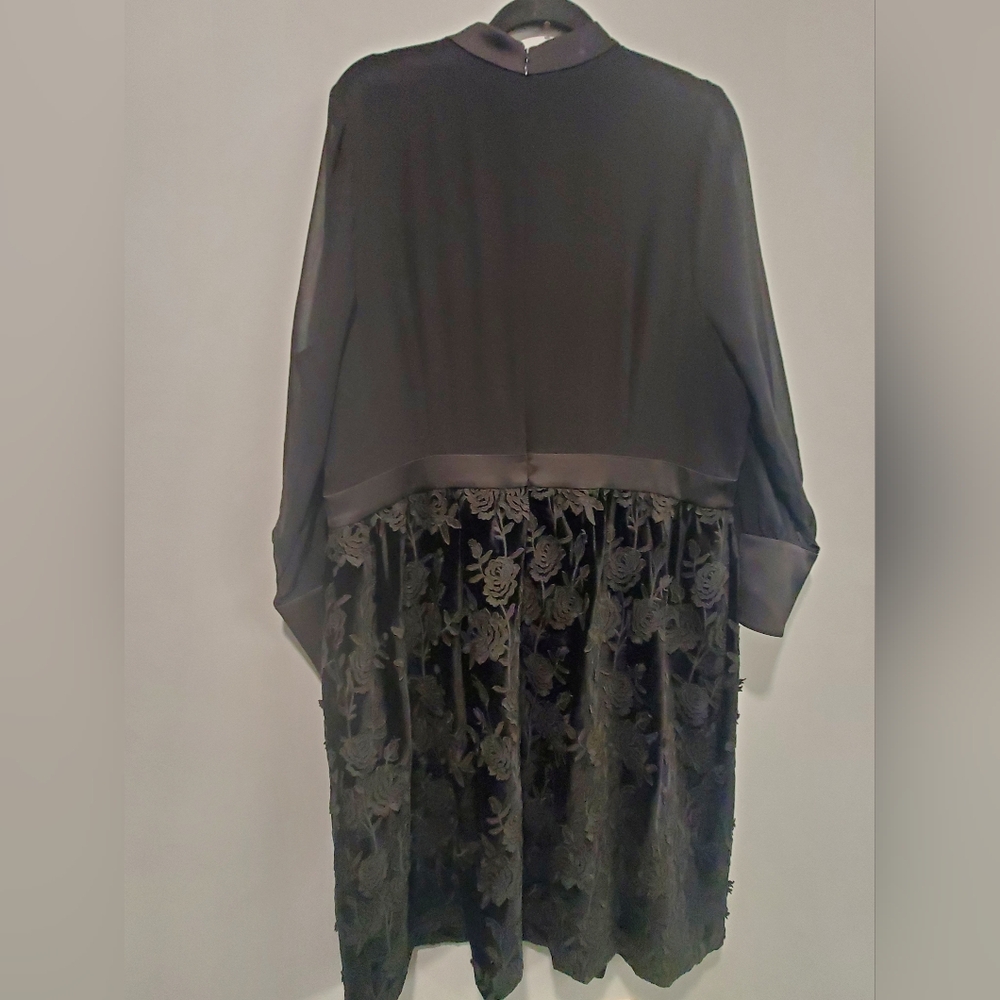 ModCloth x Anna Sui Black Long Sleeve Dress - Picture 6 of 7
